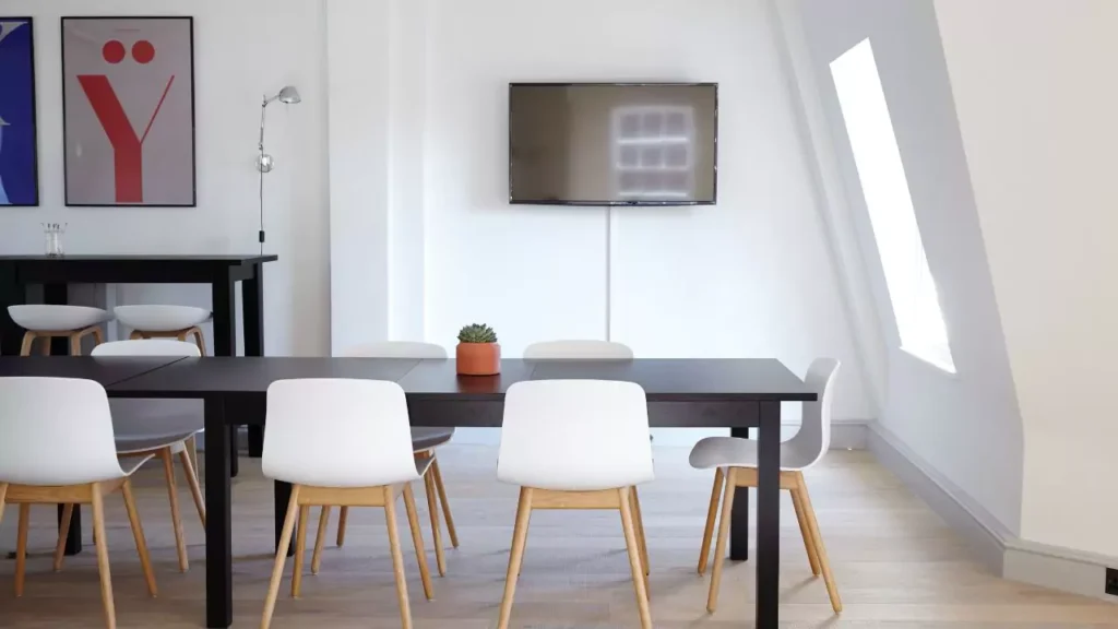 Features of Executive Office Tables