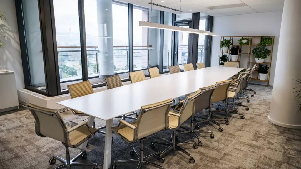 Collaborative Executive Tables 