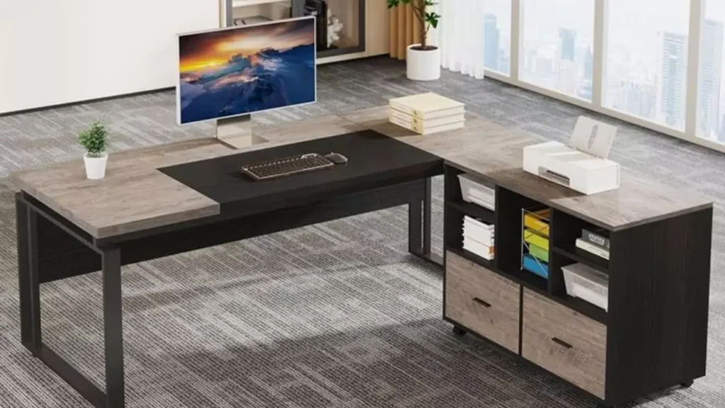 L-shaped or U-shaped desks